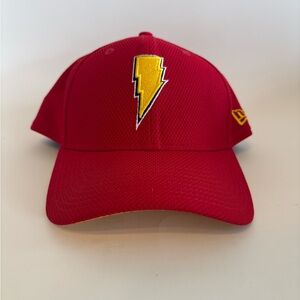 Shazam New Era DC Comics Fitted Hat Medium-Large 39Thirty